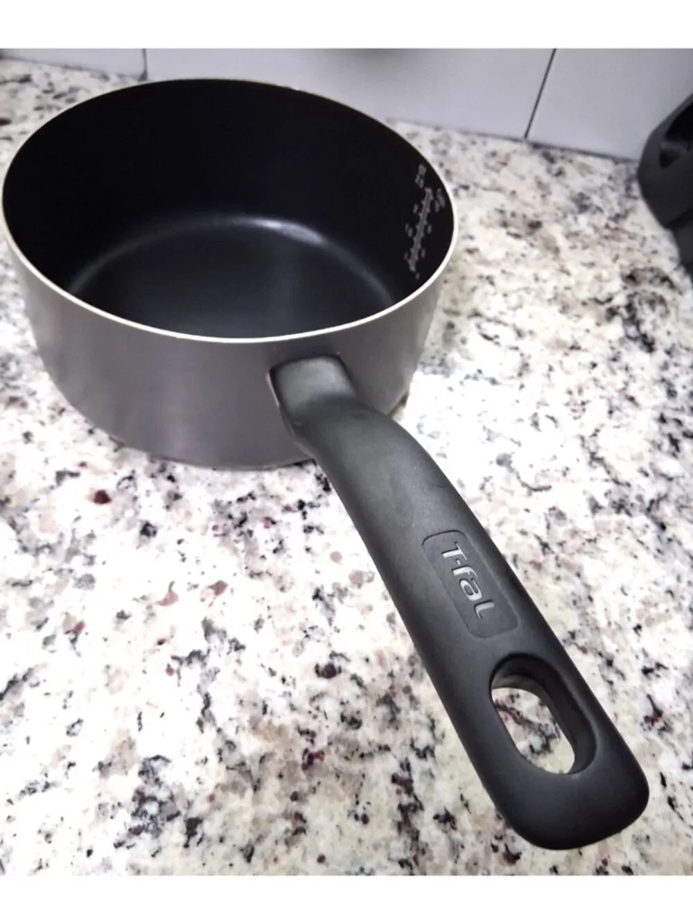 T-fal Heat Mastery Non-Stick Saucepan Black measurements inside pan 2.5 qt